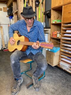 Bekijk afbeelding van  op Hout: te waardevol om weg te gooien van Zonder Meer