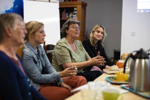 Bekijk afbeelding van Editie 2, SDG 12 Verhalen van Verandering - De Goede Voorouder op Leesclub Verhalen van Verandering - De goede voorouder - Roman Krznaric van Zonder Meer